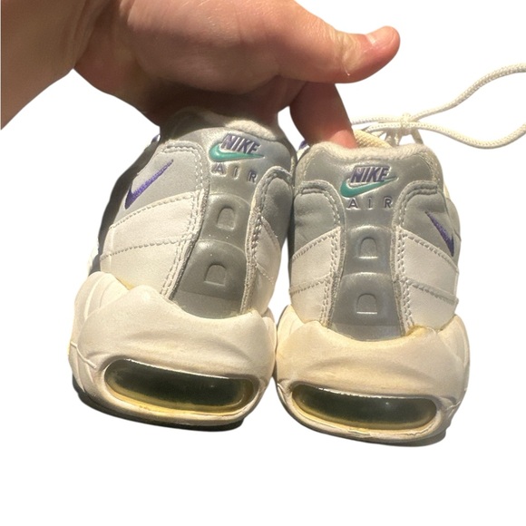 Nike Air Max 95 Classic White Gray Purple Shoes Size 8.5 sneakers elegant - Picture 6 of 11